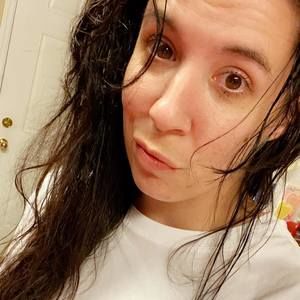 Meet your Posher, Aly